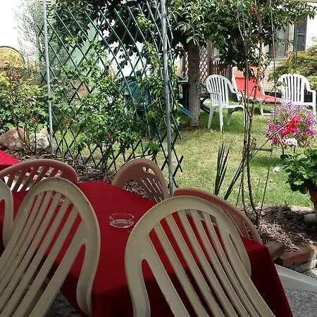 Nocleg ze śniadaniem La Chicca 3*