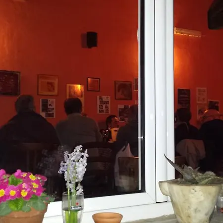 Nocleg ze śniadaniem La Chicca 3*